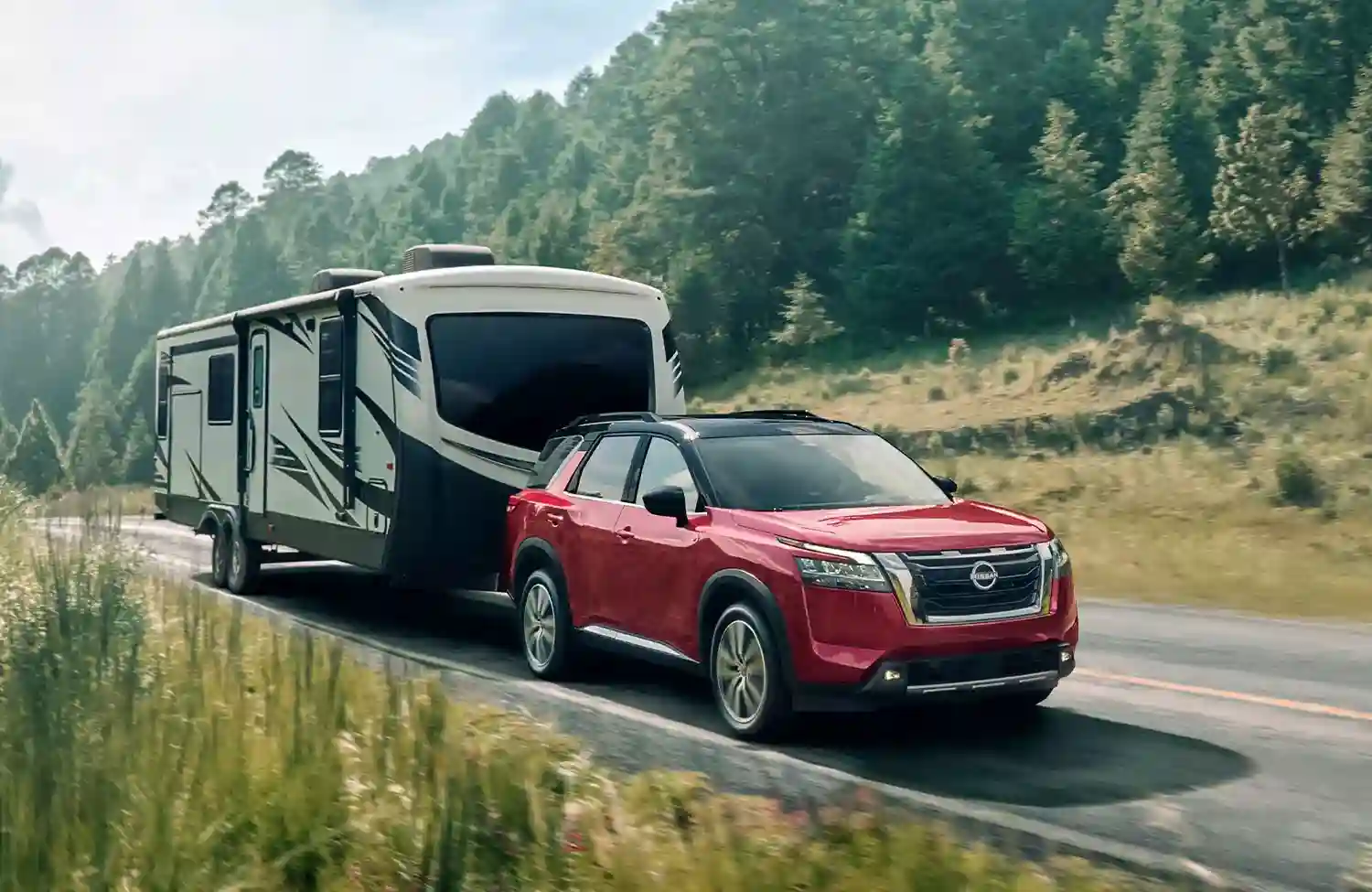 Viaja a cualquier parte con tu camioneta Nissan Pathfinder